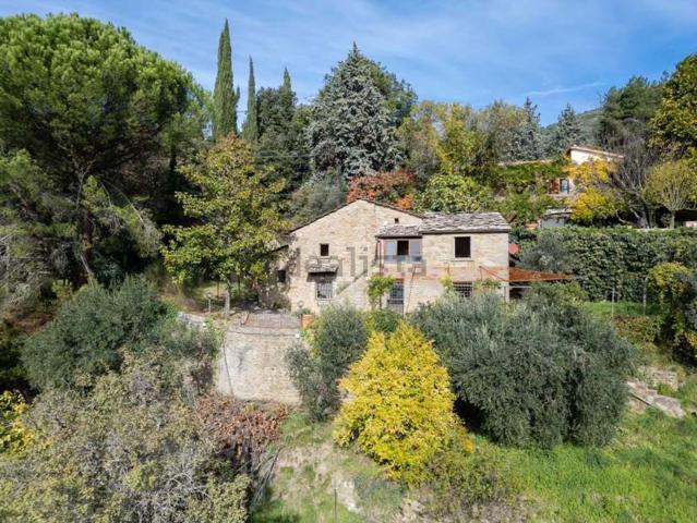 Rustico in vendita a Cortona, Arezzo