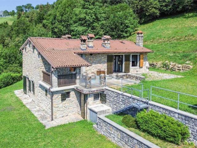 Rustico in vendita a Premolo, Lombardia