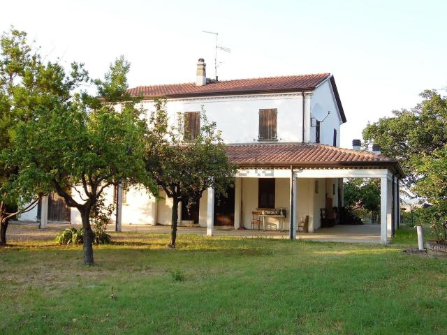 Rustico in vendita a Montescudo-Monte Colombo, Monte Colombo