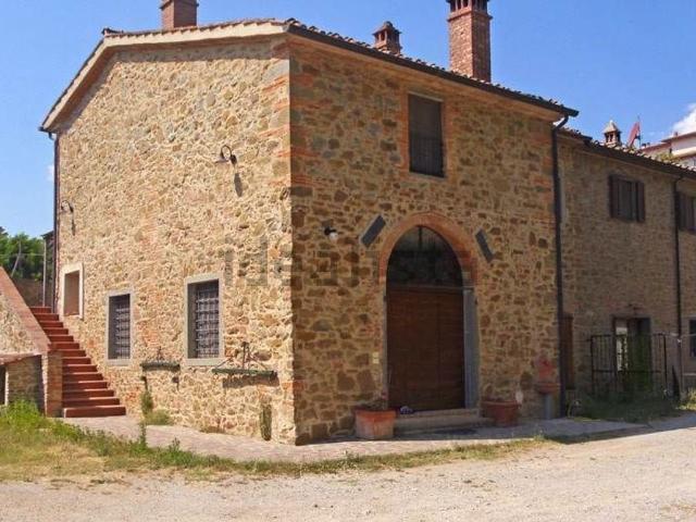 Rustico in vendita a Bucine, Toscana