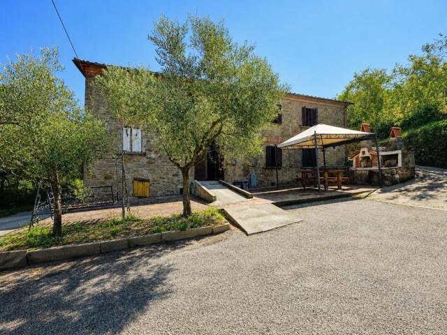 Rustico in vendita a Lamporecchio, Toscana