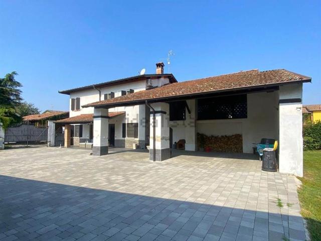 Rustico in vendita a Borghetto Lodigiano, Lombardia