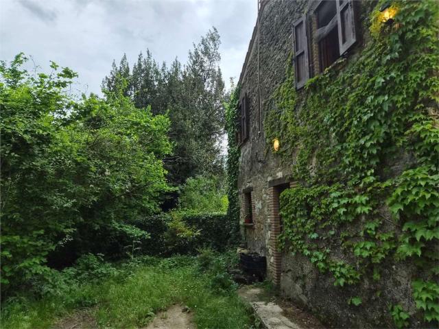 Rustico in vendita a Orte, Viterbo