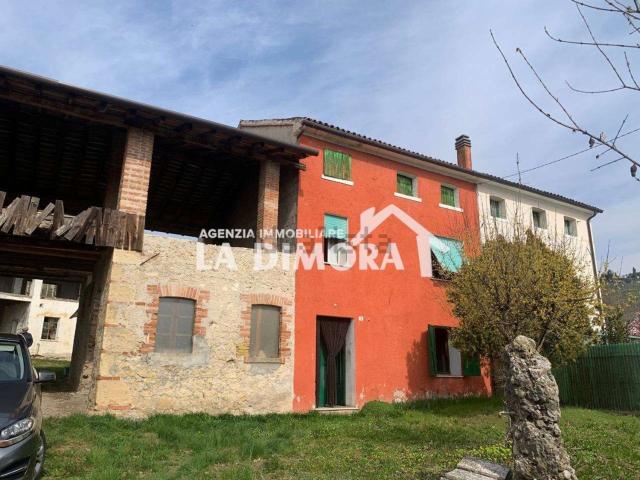 Rustico in vendita a Col San Martino, Farra di Soligo