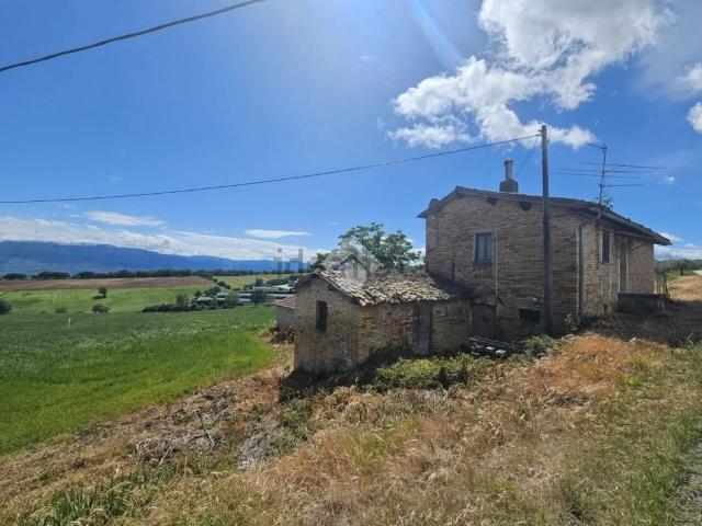 Rustico in vendita a Giano Dell'umbria, Umbria