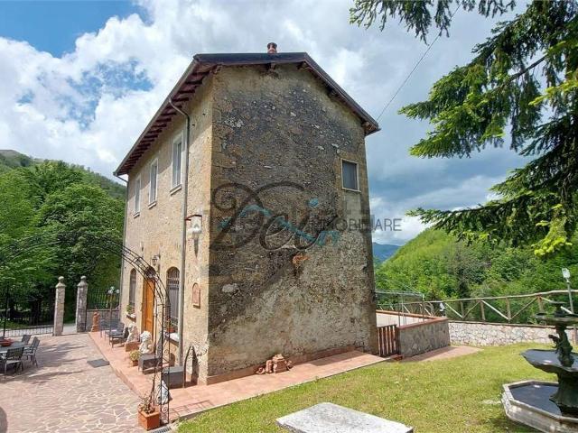 Rustico in vendita a Unione Comuni Garfagnana, Molazzana