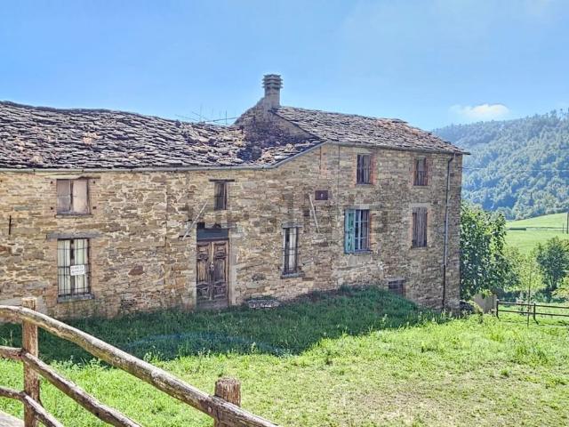 Rustico in vendita a Varsi, Reggio Emilia