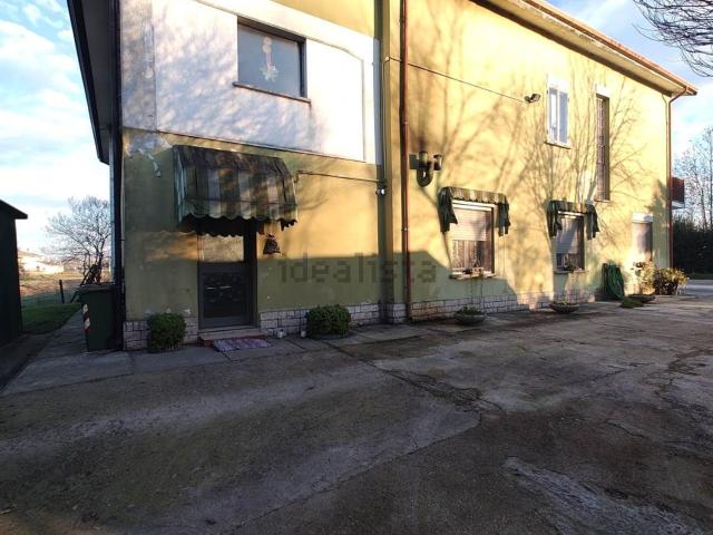 Rustico in vendita a Pegognaga, Lombardia