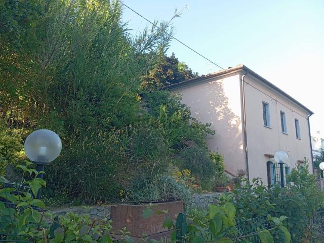 Rustico in vendita a Crocino, Collesalvetti