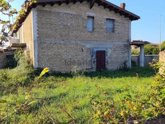 Rustico in vendita a Castel di Decima, Roma