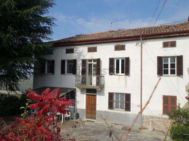Rustico in vendita a Piemonte, Asti