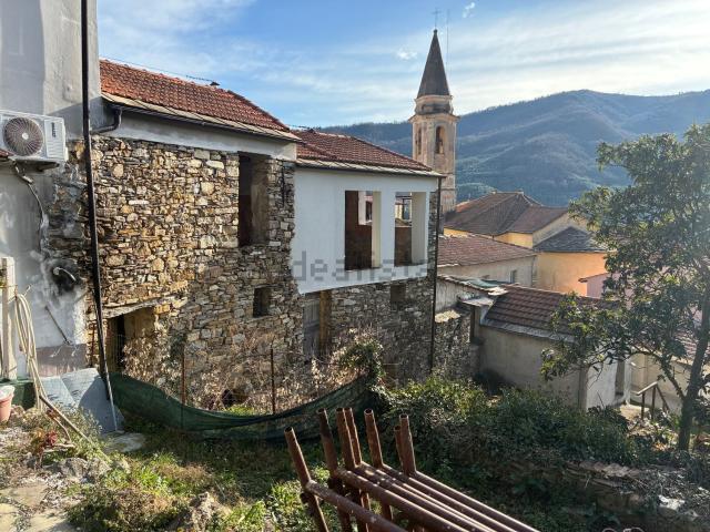Rustico in vendita a Borgomaro, Liguria