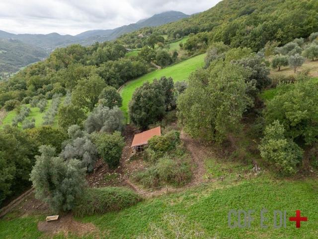 Rustico in vendita a Contigliano, Lazio