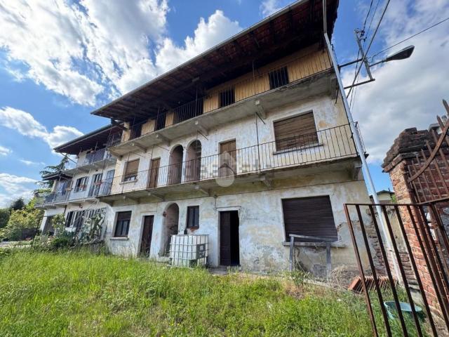 Rustico in vendita a Mezzomerico, Novara