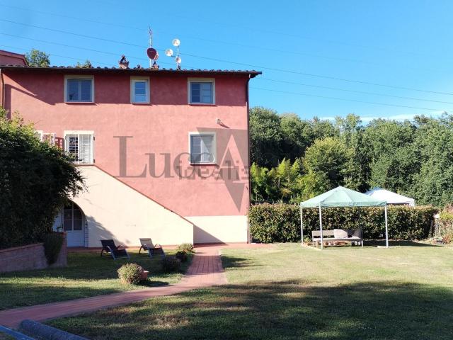 Rustico in vendita a Rughi, Capannori