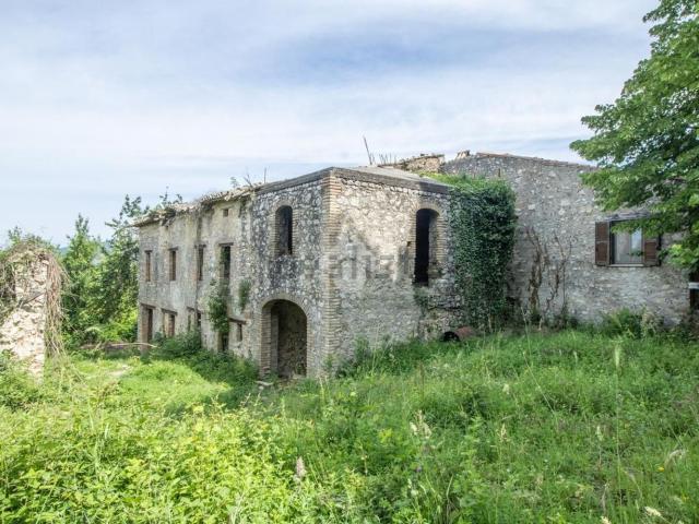 Rustico in vendita a Casperia, Lazio