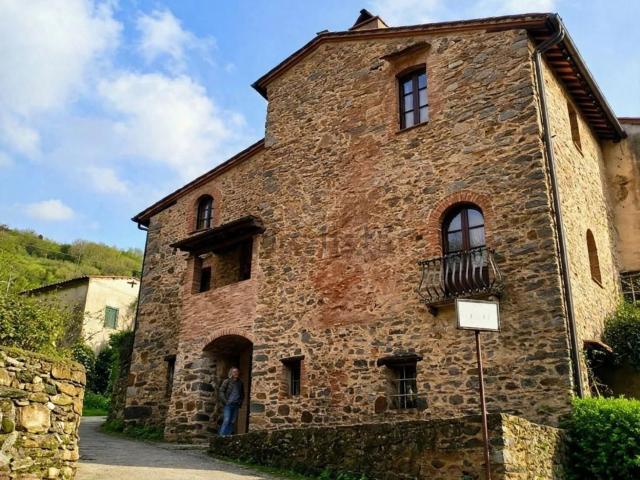 Rustico in vendita a Castelmaggiore, Calci