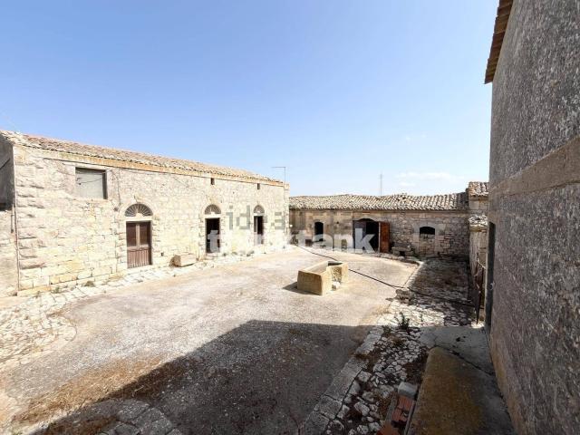 Rustico in vendita a Cisternazzi, Ragusa