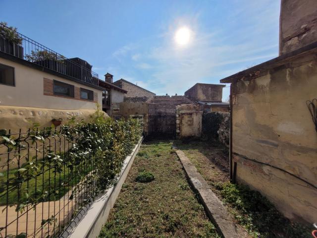 Rustico in vendita a Tregnago, Veneto