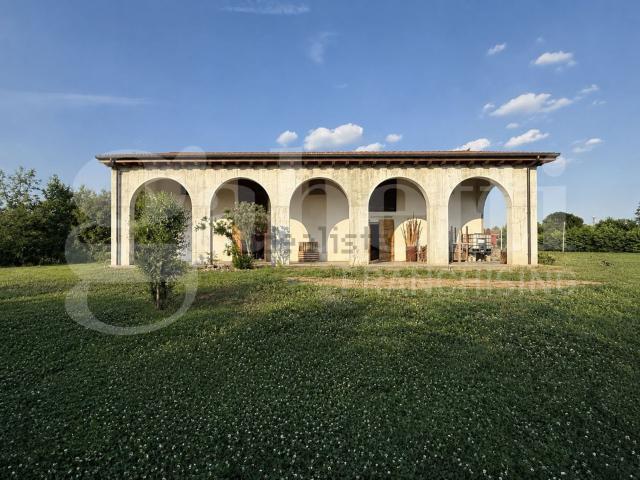 Rustico in vendita a Ronchi di Campanile, Villafranca Padovana