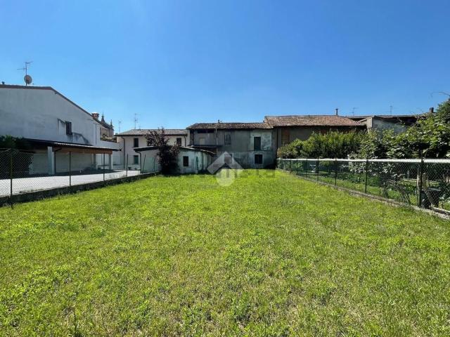 Rustico in vendita a Ospitaletto, Lombardia