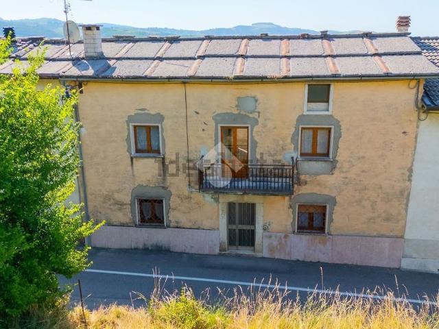 Rustico in vendita a Sant'anna D'alfaedo, Veneto