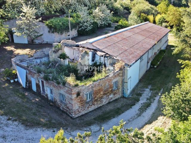 Rustico in vendita a Marche, Macerata