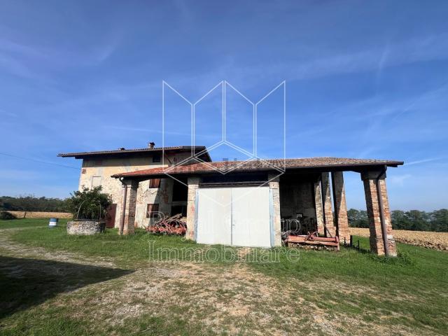 Rustico in vendita a Noceto, Reggio Emilia