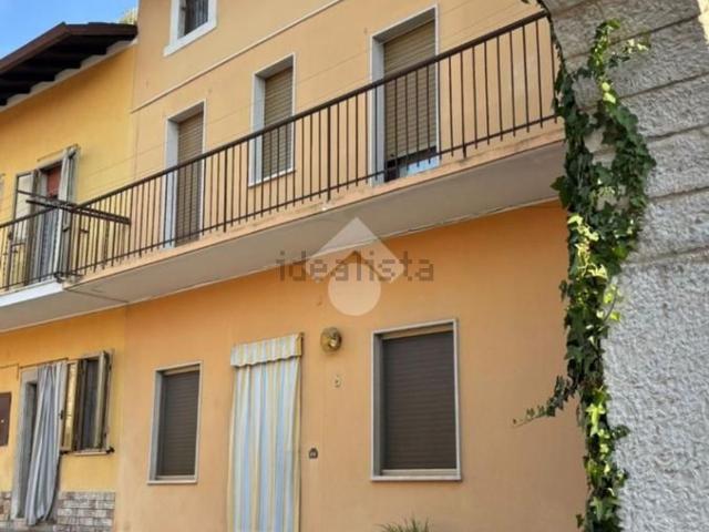 Rustico in vendita a Rezzato, Brescia