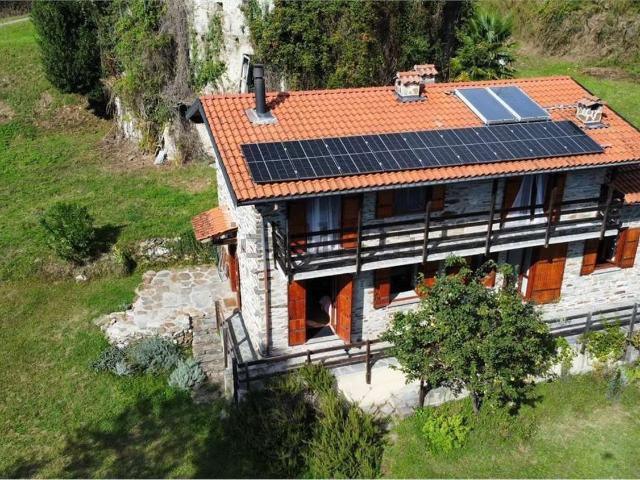 Rustico in vendita a Comunità Montana Valli del Verbano, Dumenza