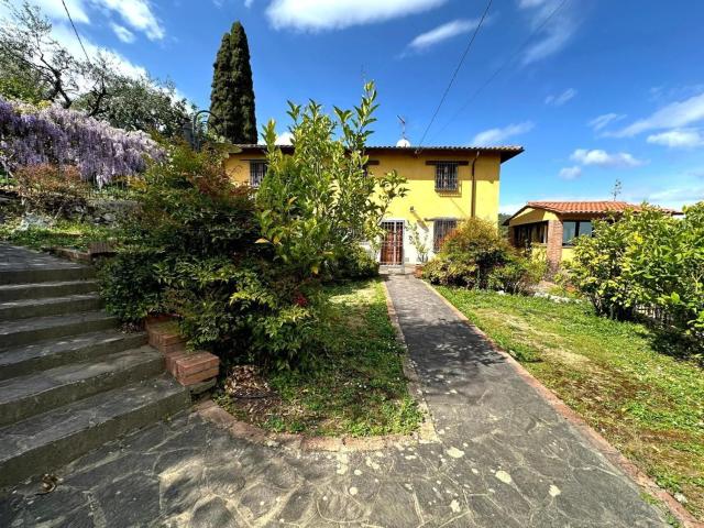 Rustico in vendita a Monte a Pescia, Uzzano E Castello