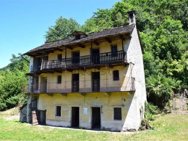 Rustico in vendita a Cuzzego, Beura-Cardezza