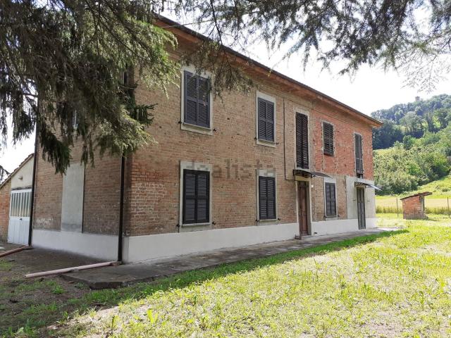 Rustico in vendita a Piemonte, Asti