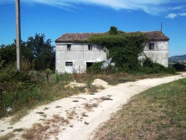 Rustico in vendita a San Biagio, Marche