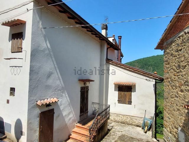 Rustico in vendita a Unione di Comuni Valdarno e Valdisieve, Londa