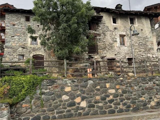 Rustico in vendita a Saint Vincent, Aosta