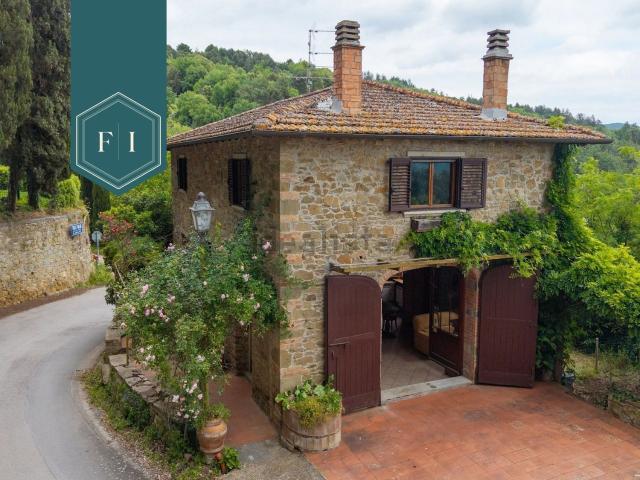 Rustico in vendita a Radda In Chianti, Toscana