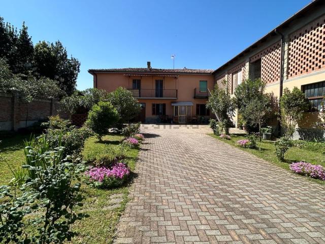 Rustico in vendita a Piemonte, Asti
