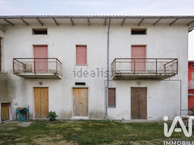Rustico in vendita a Bellante, Abruzzo