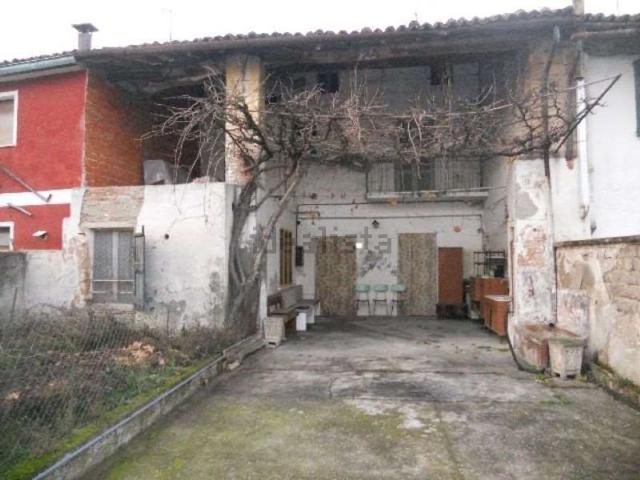 Rustico in vendita a Cremosano, Lombardia