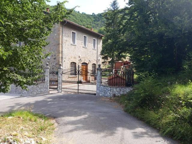 Rustico in vendita a Unione Comuni Garfagnana, Molazzana