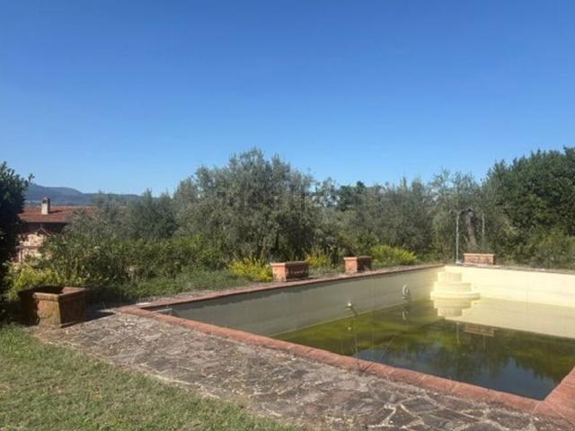 Rustico in vendita a Pian di Mugnone, Fiesole