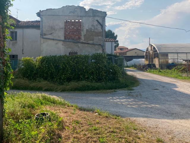 Rustico in vendita a Pistoia, Piuvica
