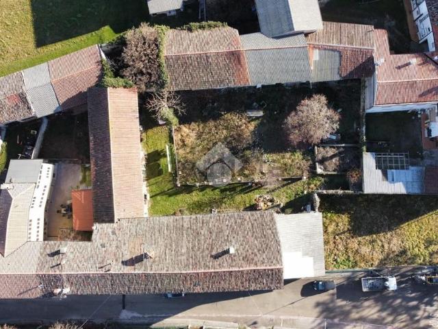Rustico in vendita a Vissandone / Vissandon, Basiliano / Pasian Sclavonesc