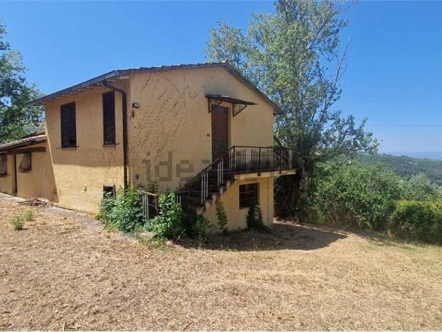 Rustico in vendita a Gualdo Cattaneo, Umbria