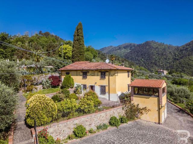 Rustico in vendita a Uzzano E Castello, Toscana