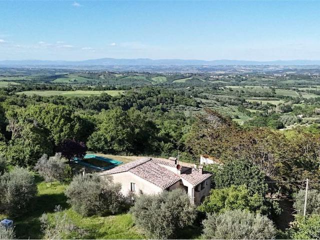Rustico in vendita a Sarteano, Toscana