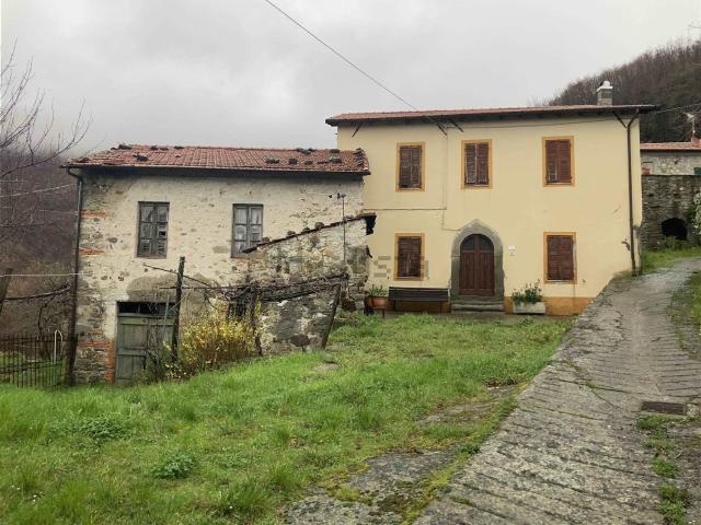 Rustico in vendita a Unione di comuni Montana Lunigiana, Fivizzano