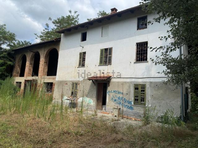 Rustico in vendita a Piemonte, Asti