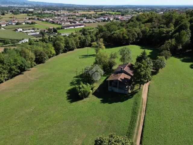 Rustico in vendita a Schio, Veneto